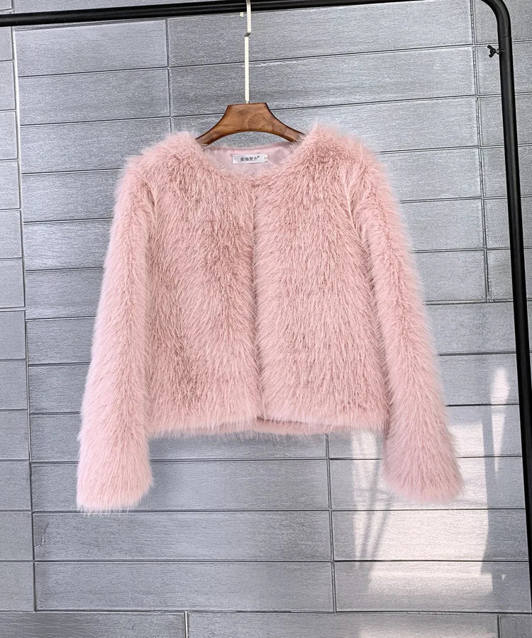 Valenzora - Plush fur coat