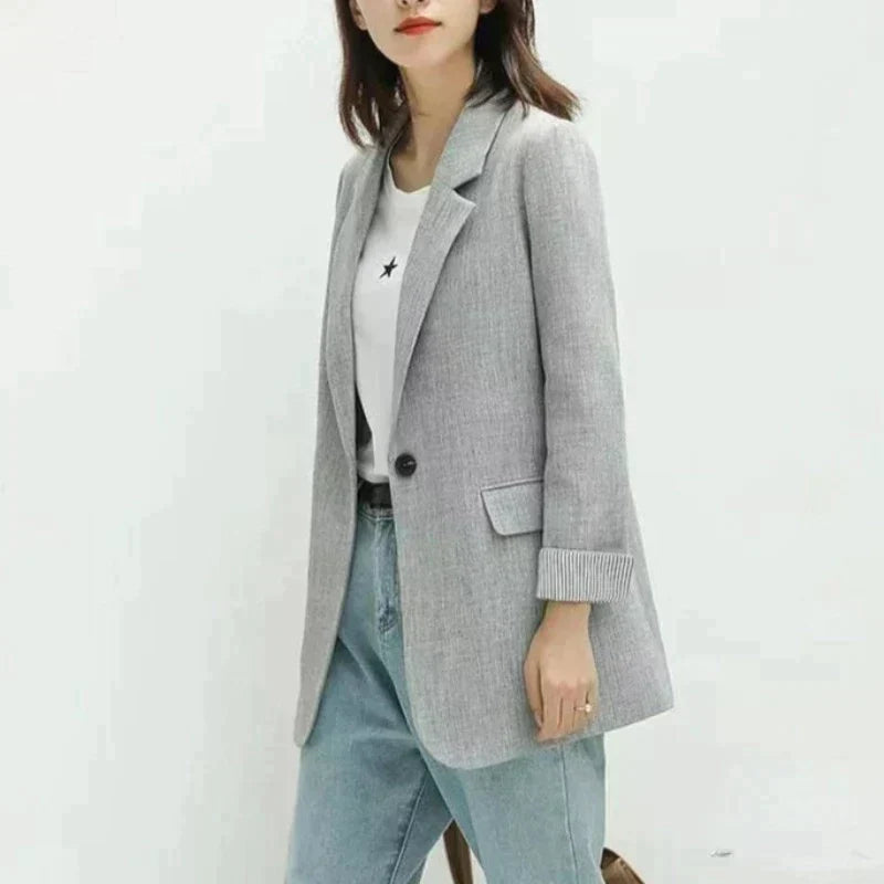 Valenzora | Elegant Blazer Design