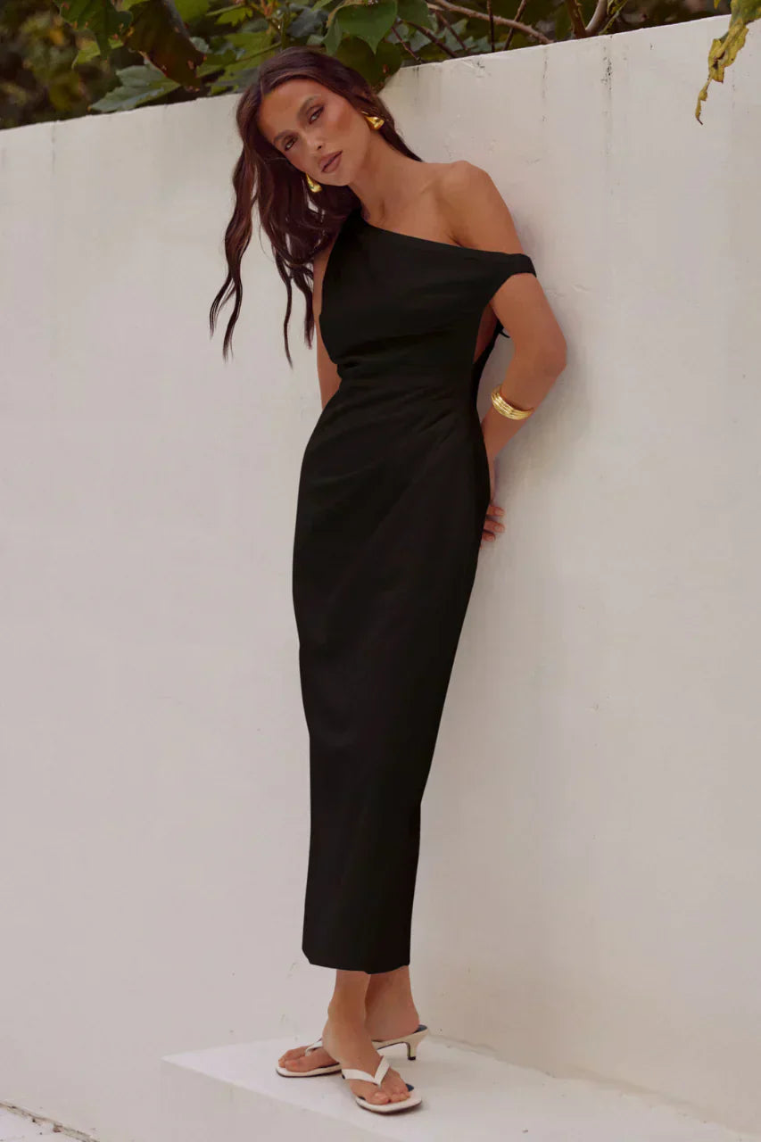 Linen dress with slanted shoulders