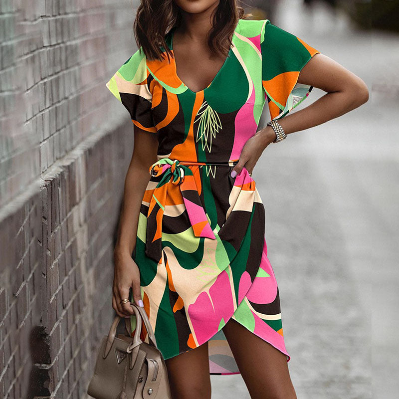 Valenzora | Comfortable midi dress with V-neck and bow in the middle