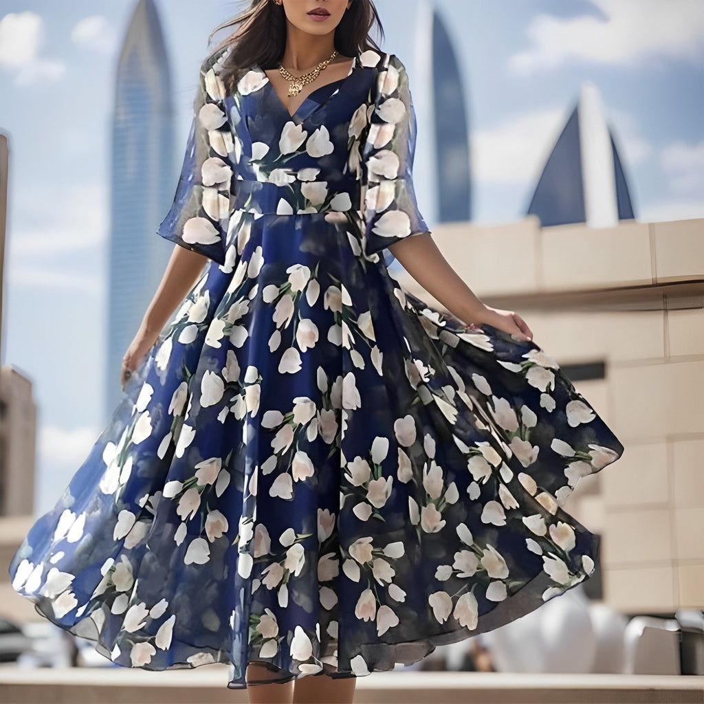 Valenzora | Florales Siphonkleid mit breitem V-Ausschnitt