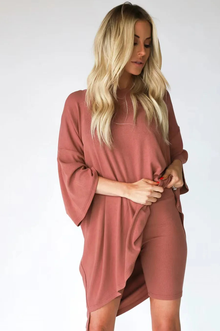 Valenzora | Women's Lounge Set with Oversized T-shirt and Biker Shorts