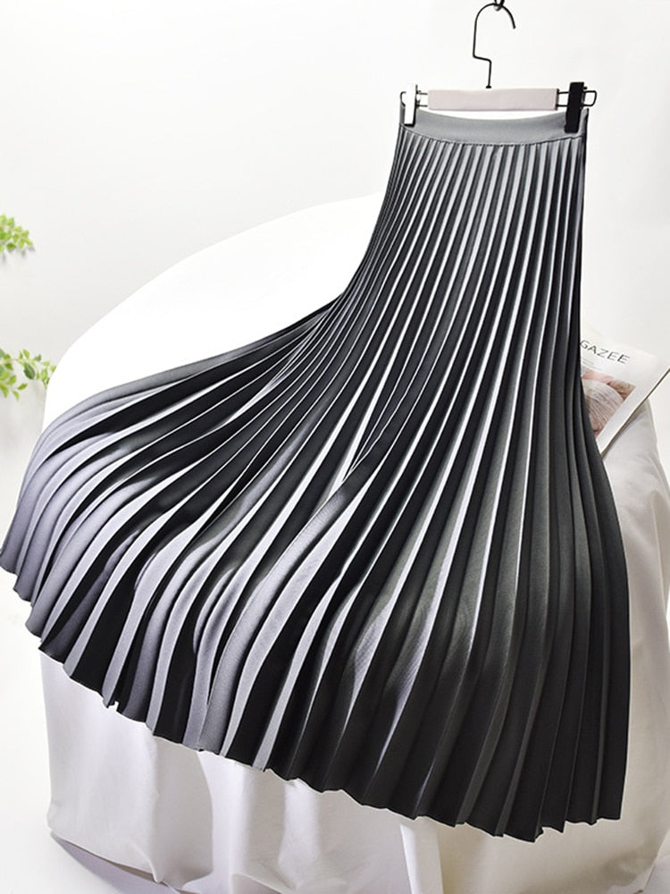 Valenzora | Elegant, chic pleated skirt Nesha