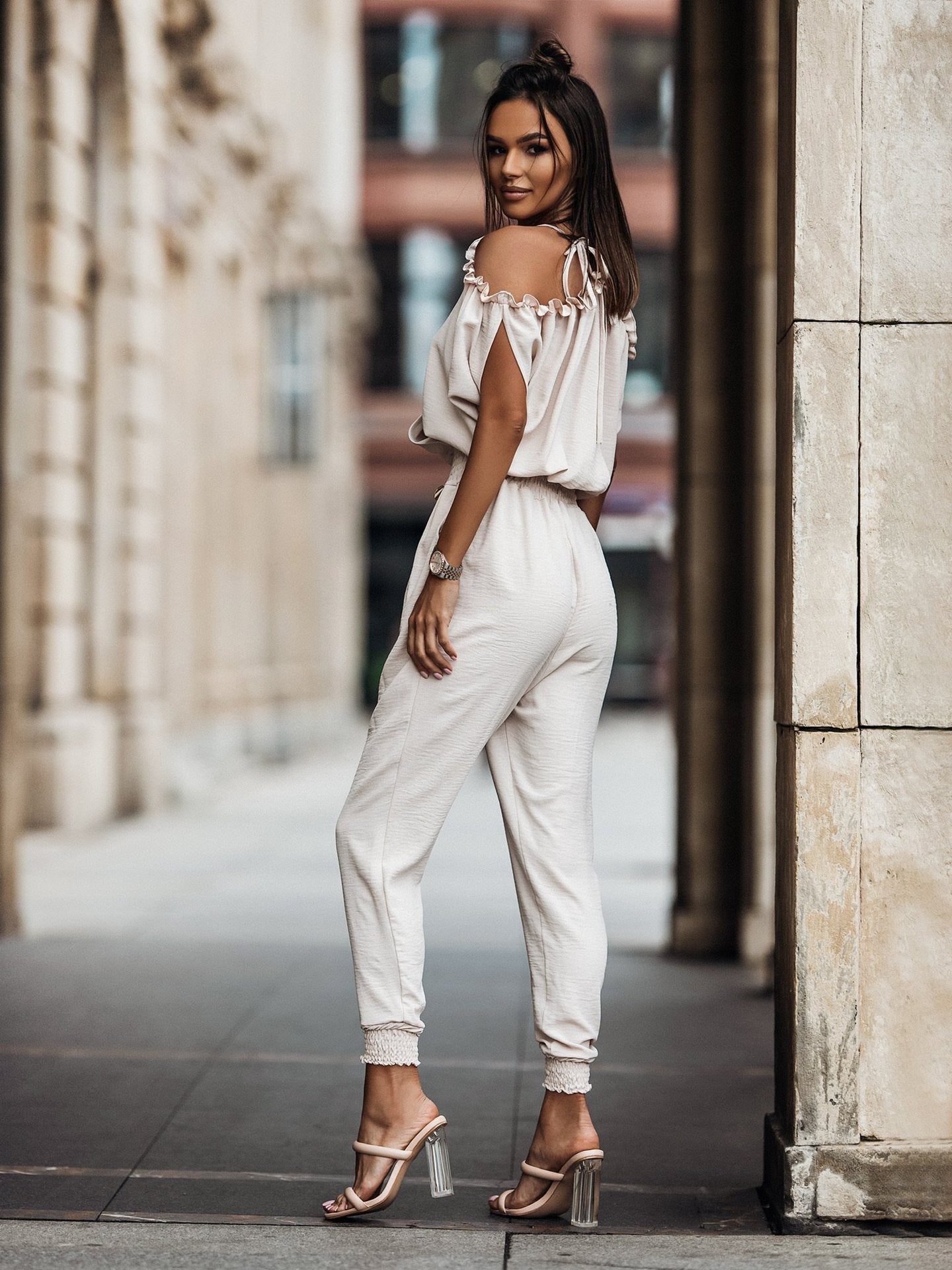 Valenzora | Weißer schulterfreier Jumpsuit