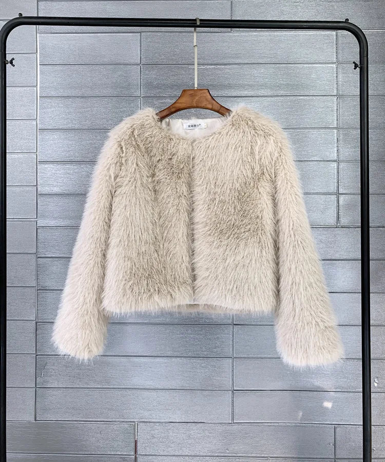 Valenzora - Plush fur coat