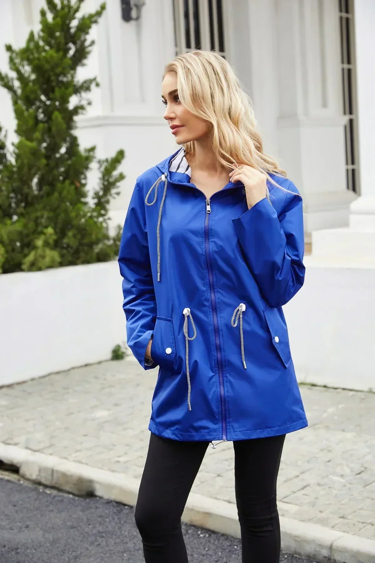 Valenzora | Rain jacket with hood