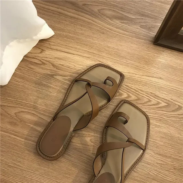 Veronica™ - Flat summer flip-flops for women