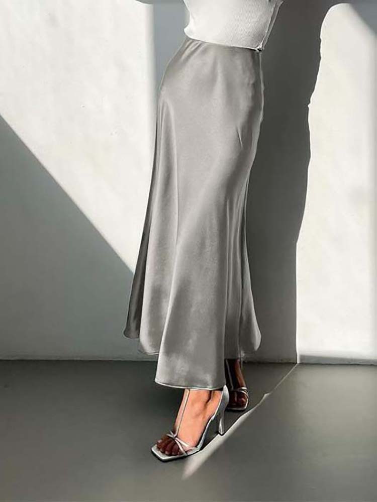 Valenzora | Der elegante Satin-Midirock