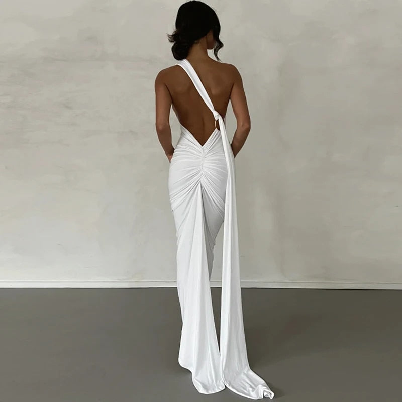 Valenzora | Elegantes, eng anliegendes Kleid mit One-Shoulder-Schnitt und hohem Rücken