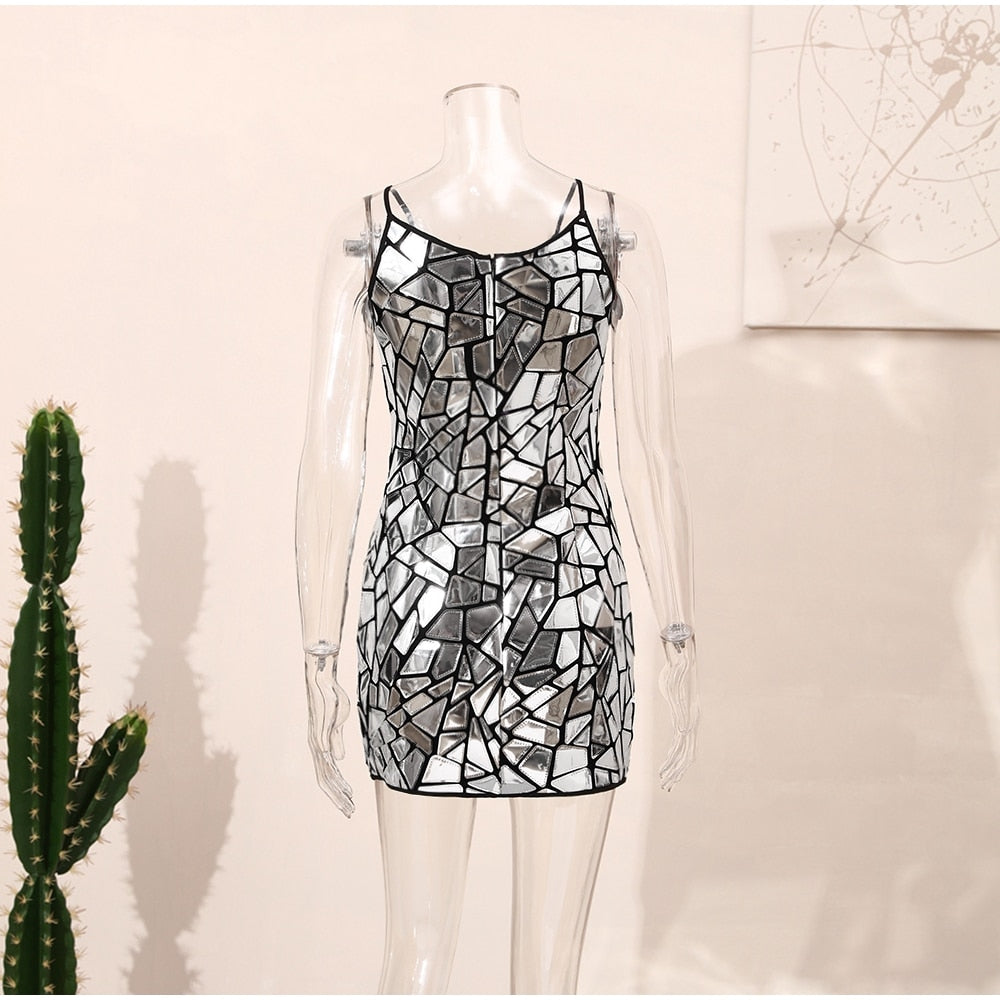 Valenzora | Just stand there and stare at the minidress