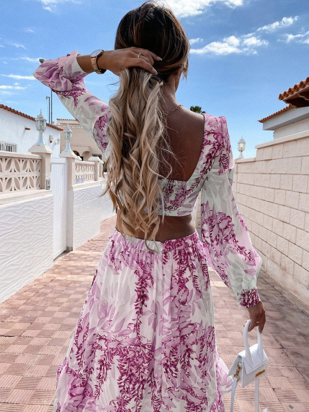 Valenzora | Elegantes Kleid mit Dekolleté