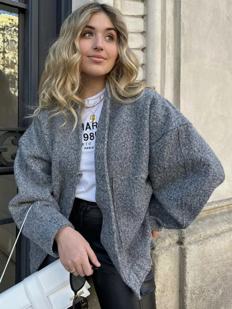 Valenzora - Oversized wool coat with round neck and buttons