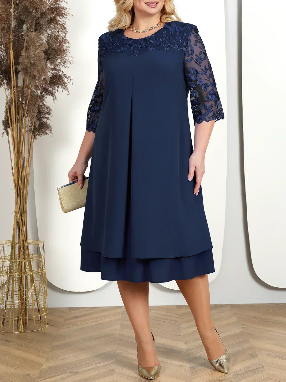 Valenzora | Elegant embroidered evening dress for women