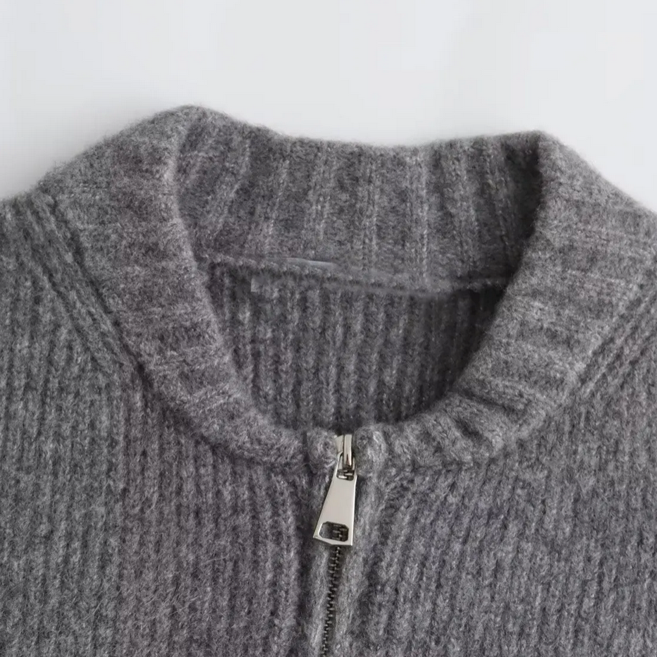Großer Cardigan mit Reißverschluss