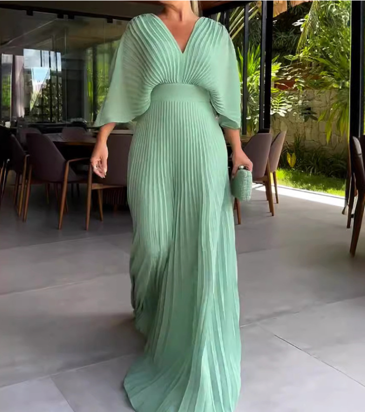 Valenzora | Vibrant pleated maxi dress