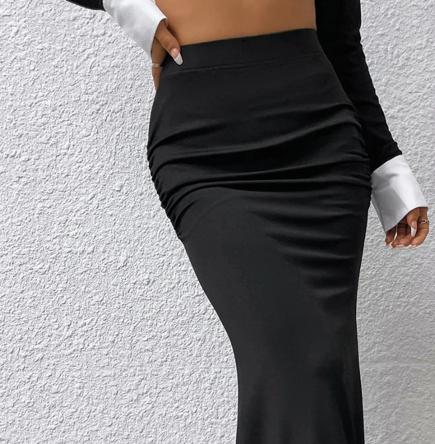 Valenzora | Maxi skirt with high waist