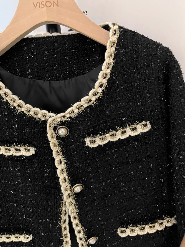 Valenzora – Elegante Jacke mit Knöpfen