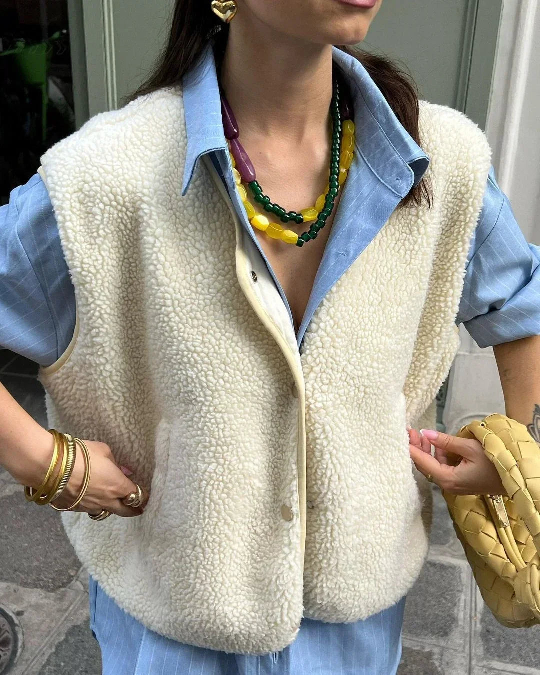 Valenzora | Warm, cozy vest with V-neck for autumn and spring