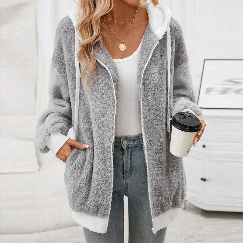 Long-sleeved pullover with hood