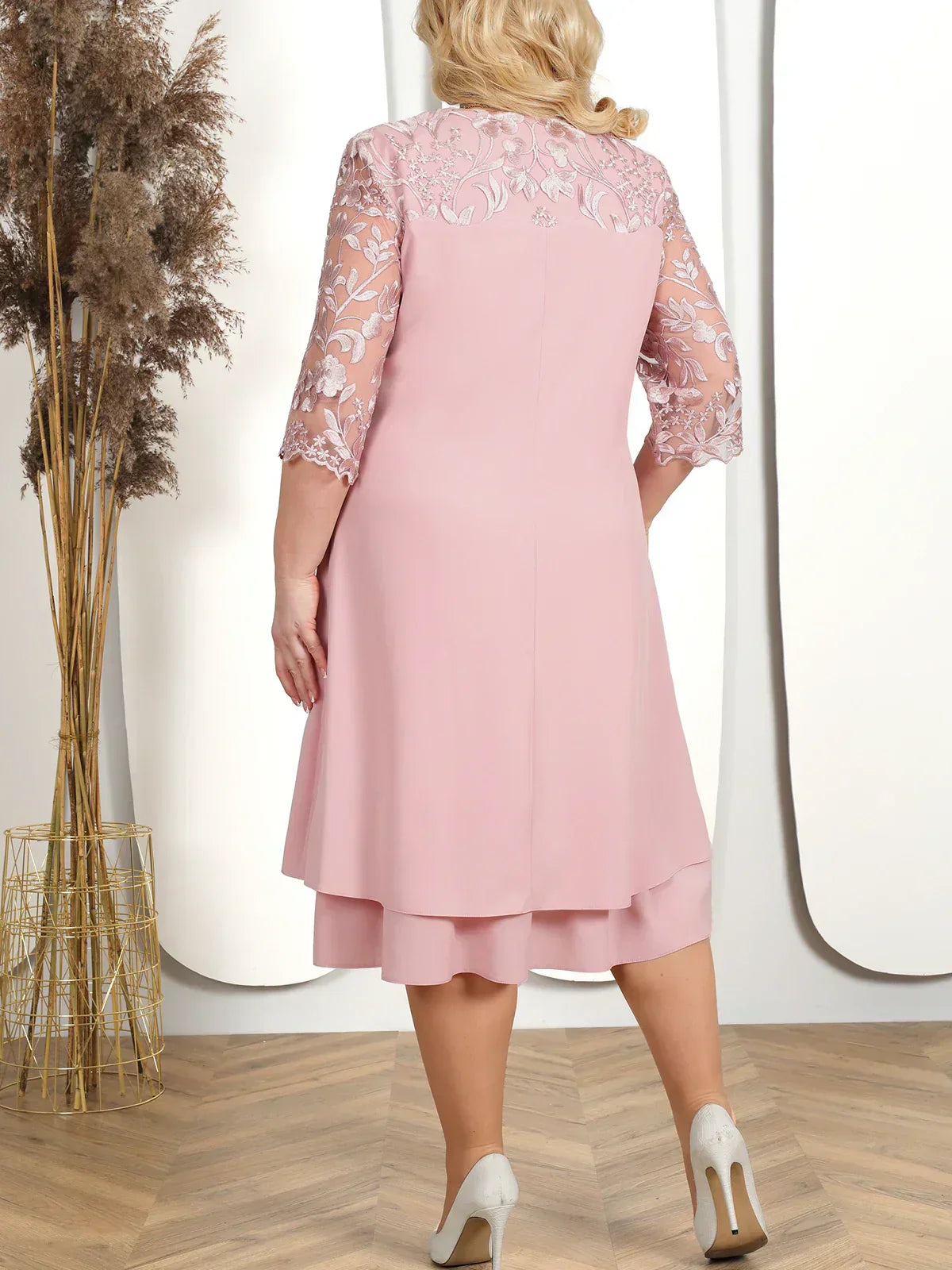 Valenzora | Plus Size Banquet Dress with Embroidered Sleeves