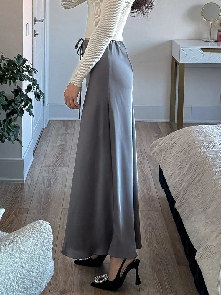 Clara™ – Maxirock aus Satin mit hoher Taille