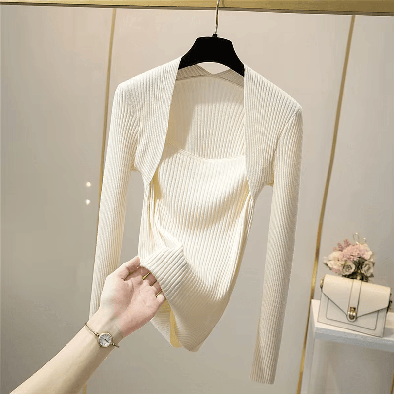 Valenzora | Soft, warm knit sweater with square collar