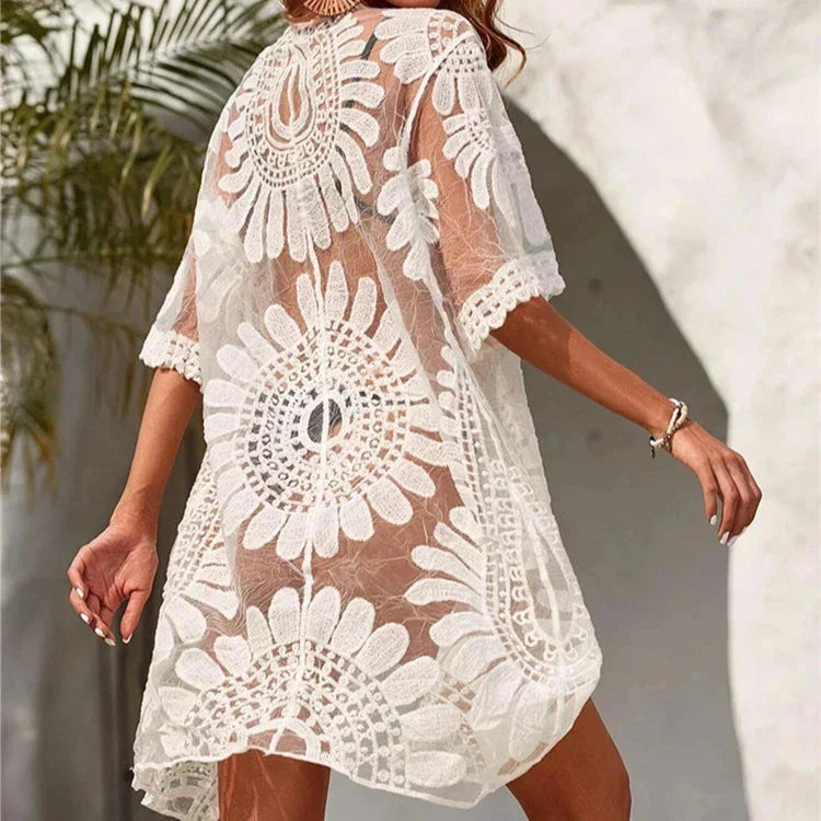 Valenzora | Kimono-Strandkleid mit bestickten Blüten