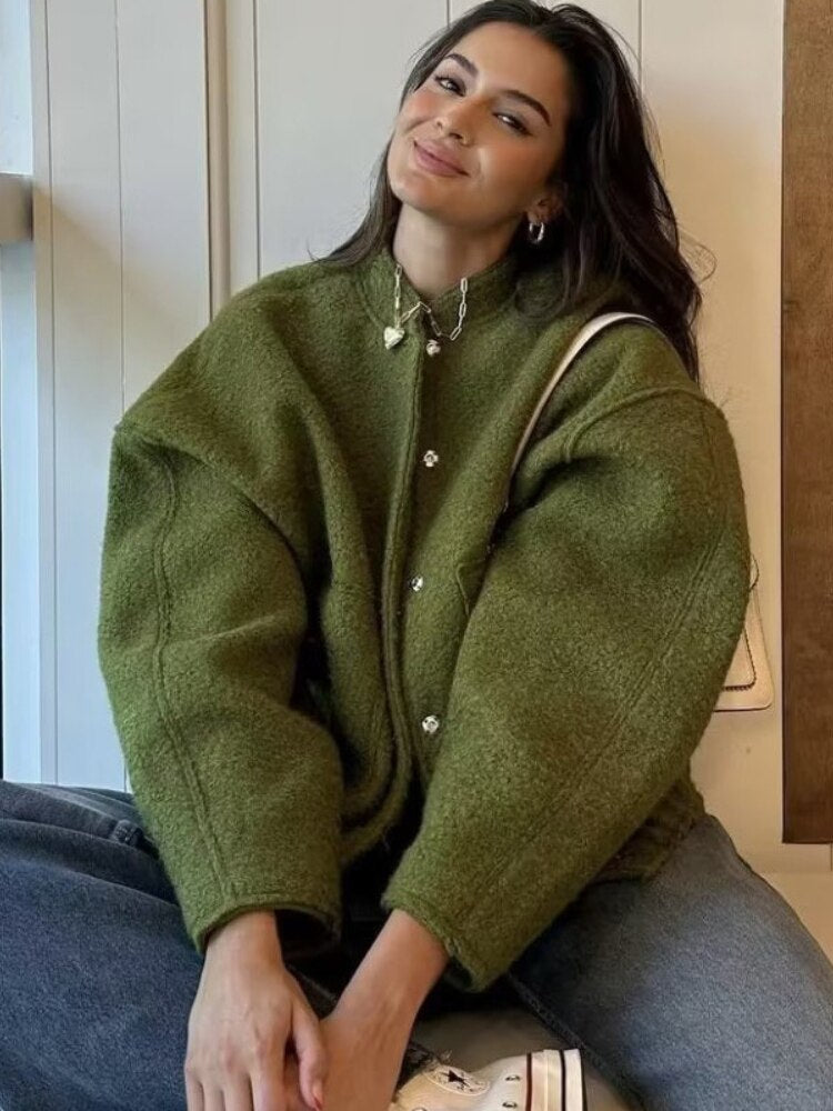 Valenzora - Oversized wool coat with round neck and buttons