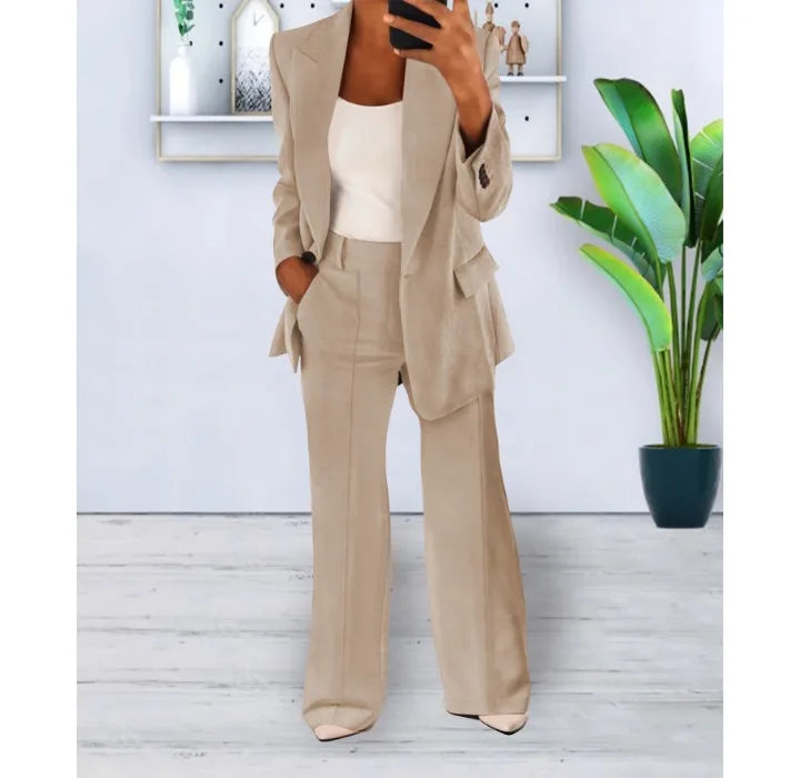 Valenzora | Elegant trouser suit and jacket set for women