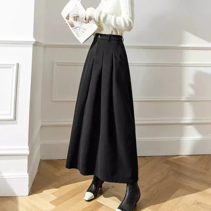 Valenzora | Elegant wool skirts