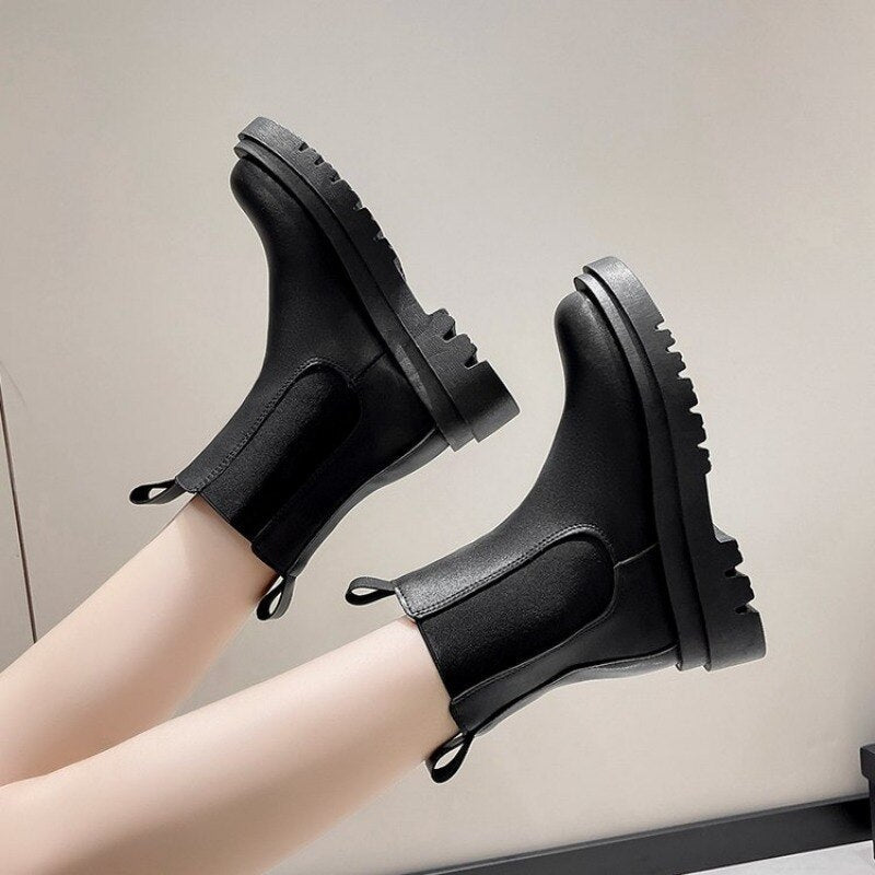 Valenzora Women's Knight Boots - Knee-high retro-style boots with a sturdy heel