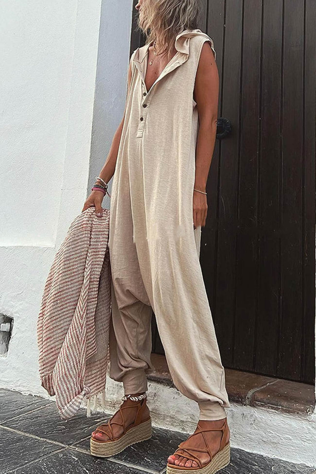 Valenzora | Ärmelloser Anzug mit Kapuze