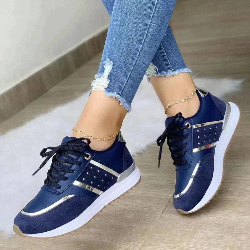 Sports shoes for women