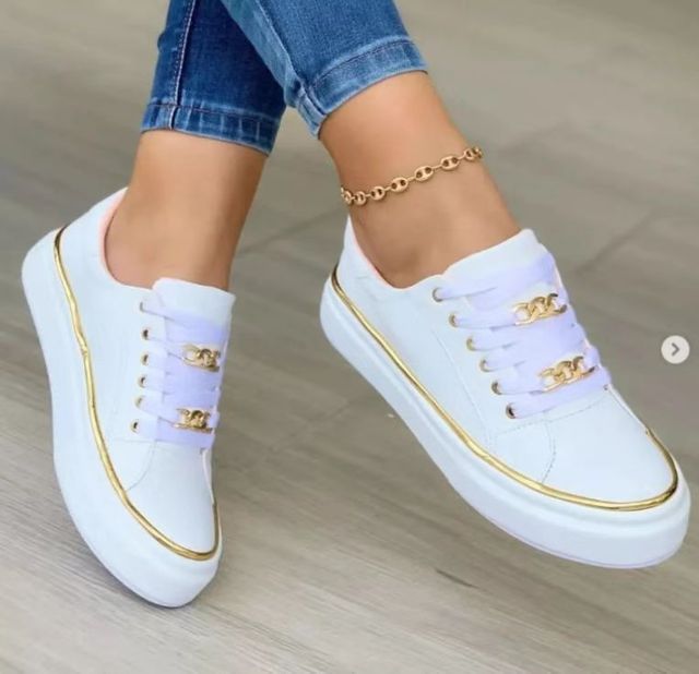 Valenzora | Comfortable flat ankle boot with non-slip sole