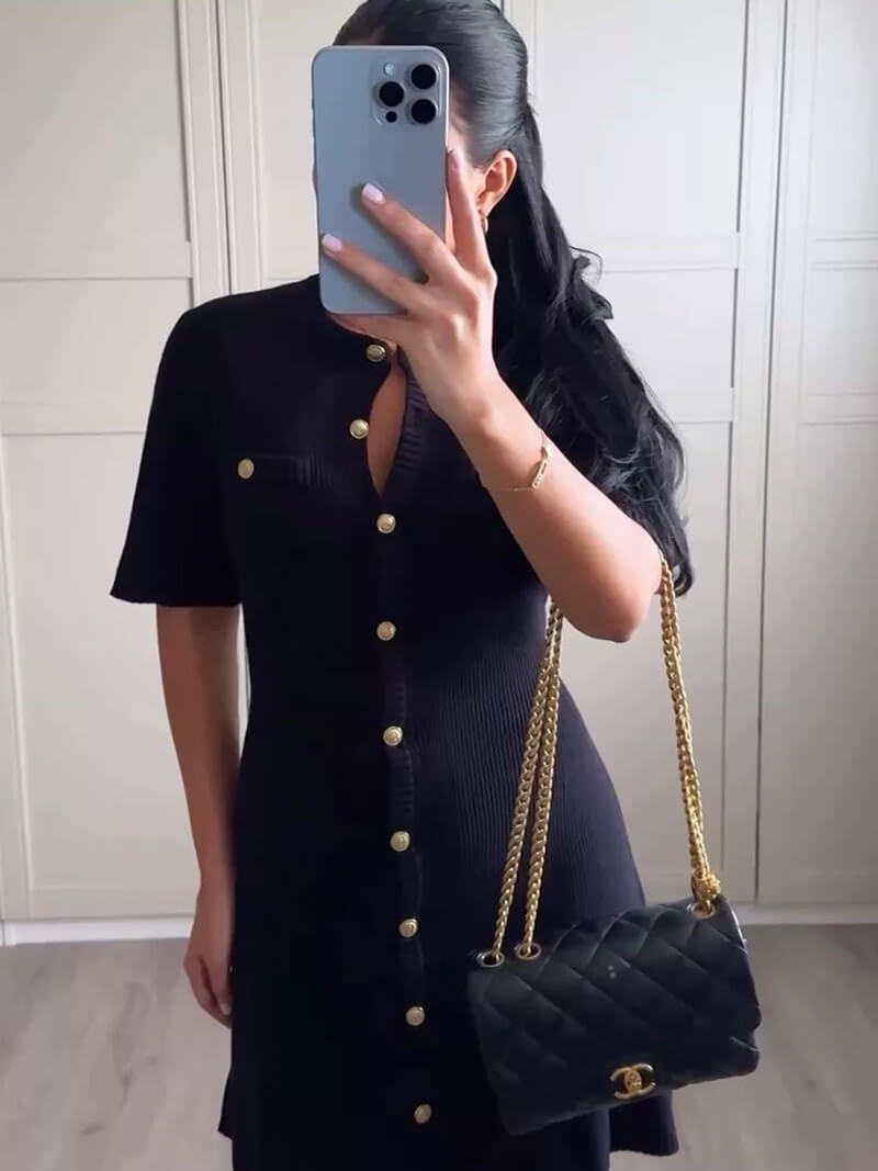 Valenzora | Ribbed knit dress with buttons and chest pockets