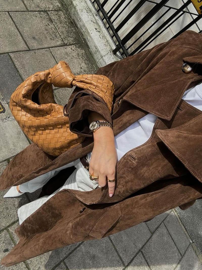 Valenzora | Zeitloser Wildleder-Trenchcoat für elegantes Flair