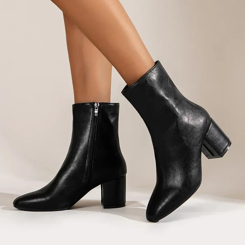 Valenzora | Salomé Stylish Ankle Boots with Block Heel