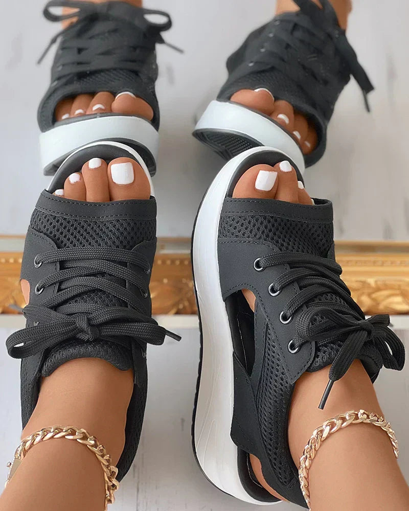 Valenzora - Orthopedic muffin sandals with cutout and lacing