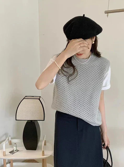 Valenzora | Sleeveless knit sweater for women