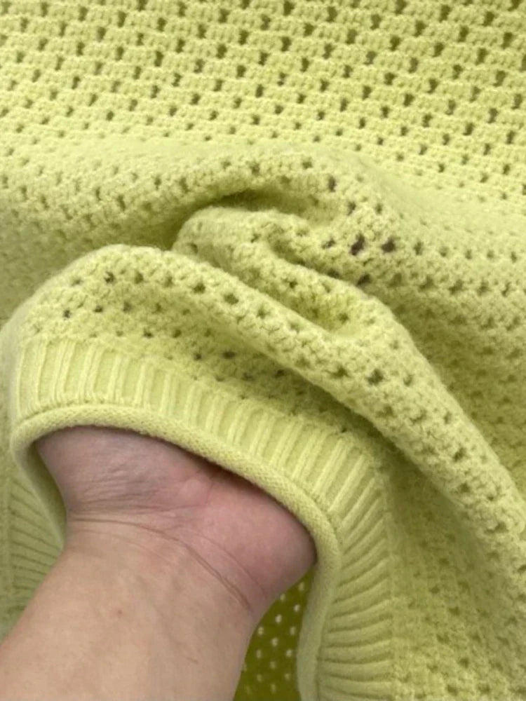 Valenzora | Sleeveless knit sweater for women