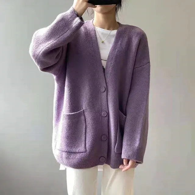 Casual cardigans with a V-neck and long sleeves