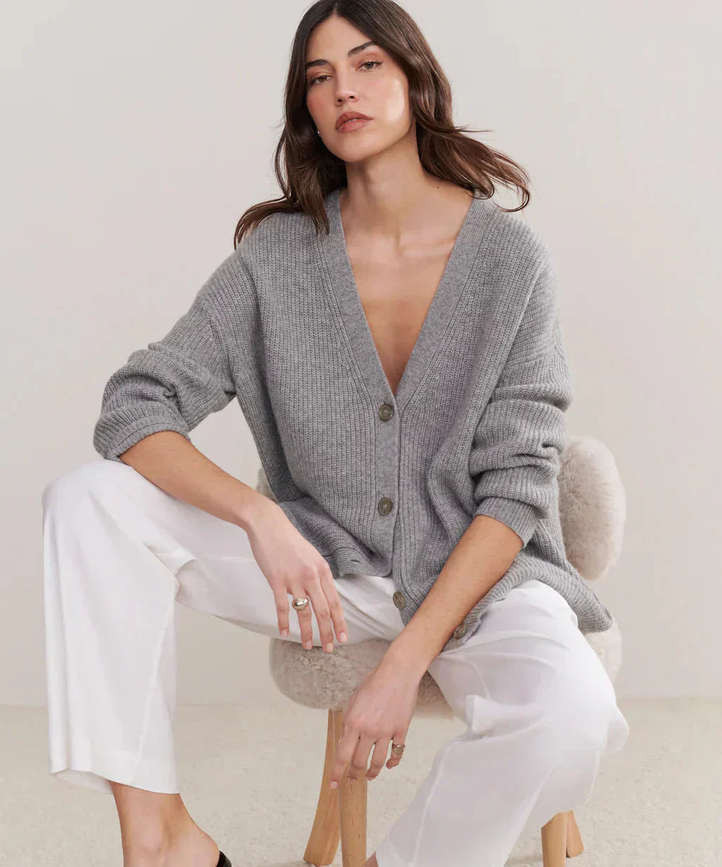 Valenzora | Oversized women's cashmere cardigan with V-neck and buttons