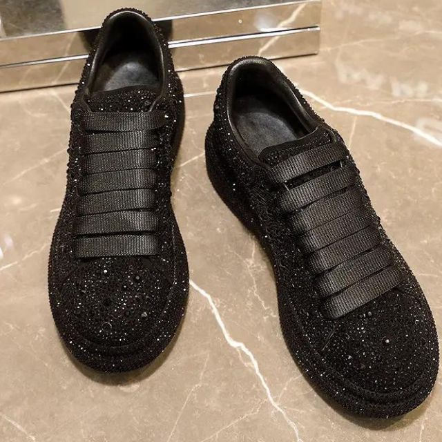 Valenzora | Luxury sports shoes with crystals