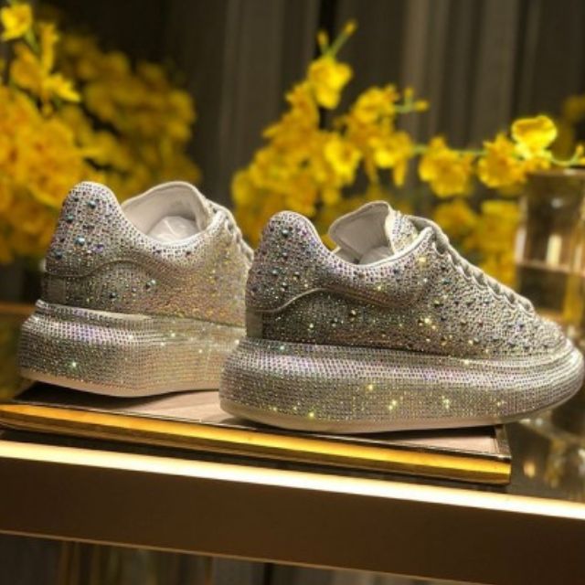Valenzora | Luxury sports shoes with crystals