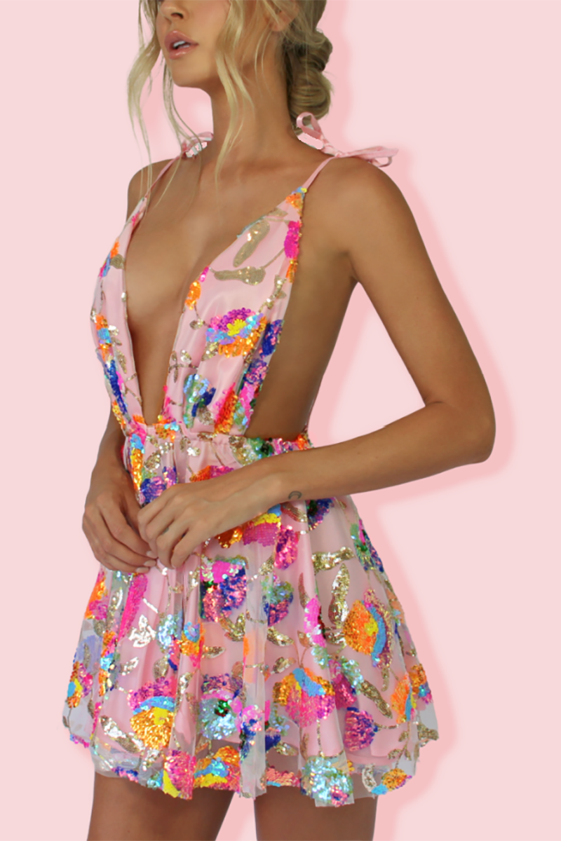 Valenzora | Regenbogen Pailletten Neckholder Minikleid mit offener Rückenpartie