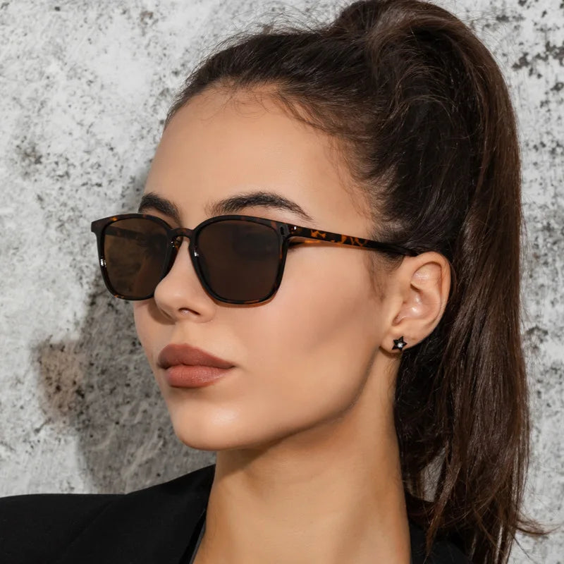 Valenzora | Vintage quadratische Damen-Sonnenbrille
