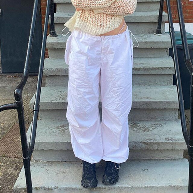 Valenzora Loose Fit Trousers | The latest women's fashion trend for 2026
