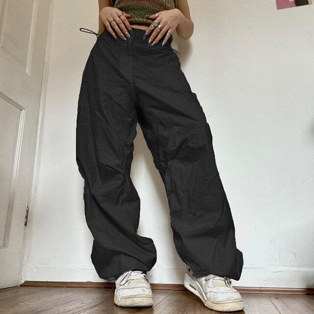 Valenzora Loose Fit Trousers | The latest women's fashion trend for 2026