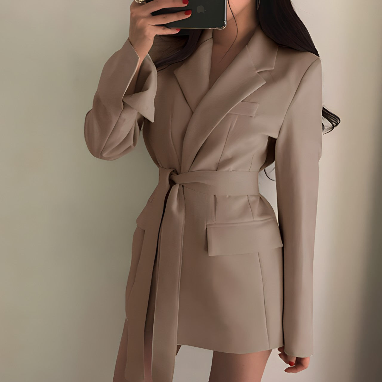 Valenzora - Elegant blazer with belt