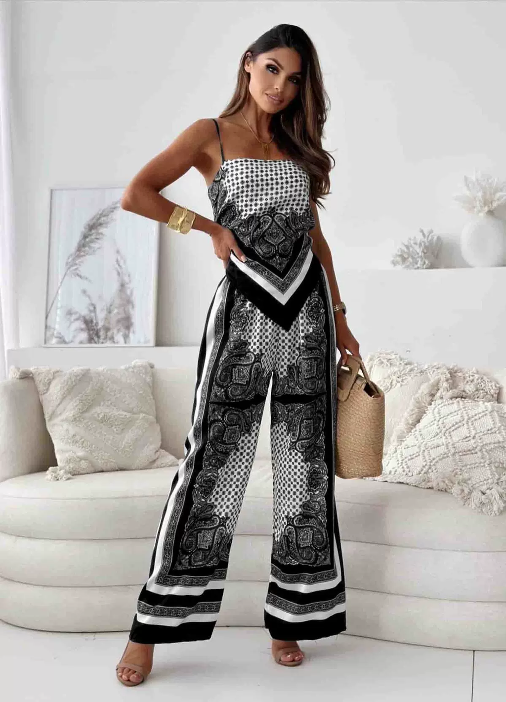 Chic backless set